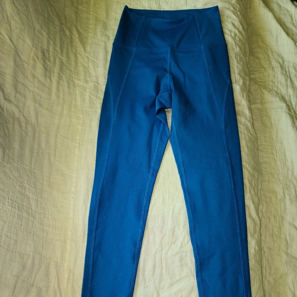 Girlfriend Collective XS high rise blue leggings